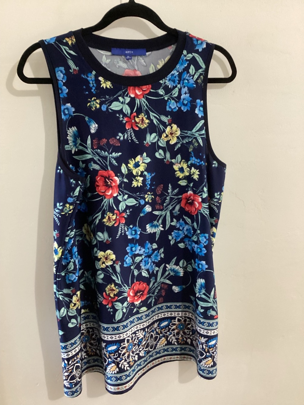 Floral Sleeveless Tunic Top